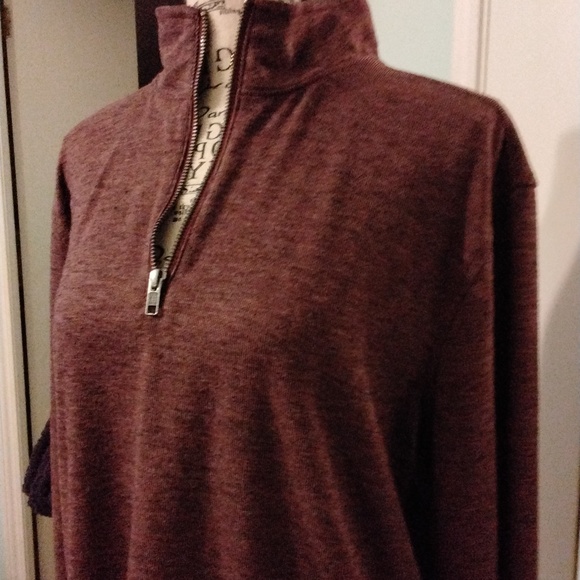 Women's NWOT Gap 1/4 zip long sleeve burgundy sweatshirt size S - Picture 3 of 5